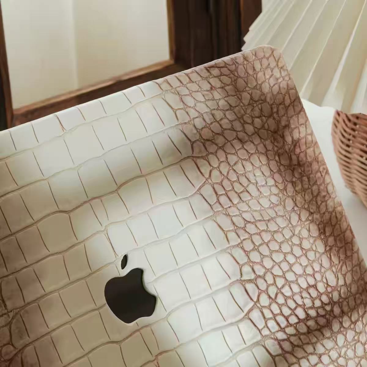 Leather  MacBook Cover　レザーMacBookカバー　R02165