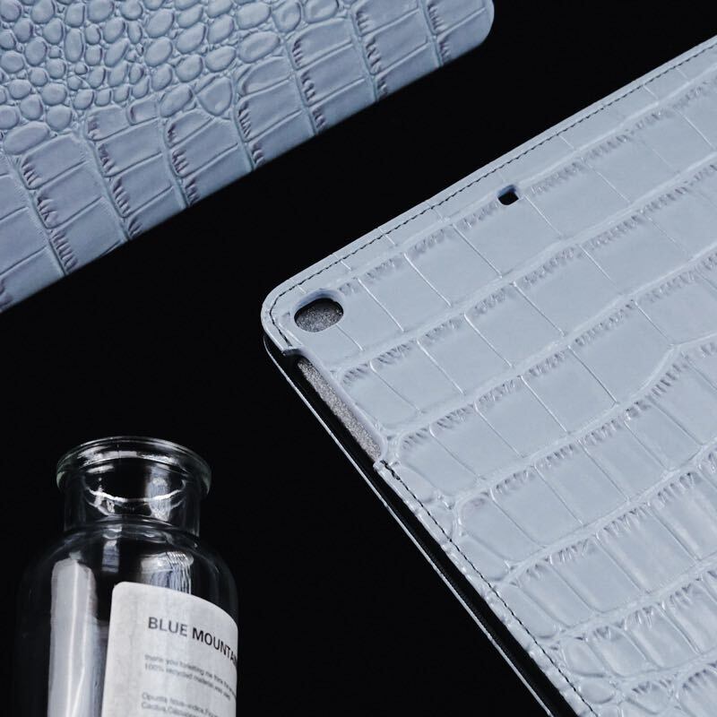 Blue Leather iPad case ブルーレザーiPadケース　R01268