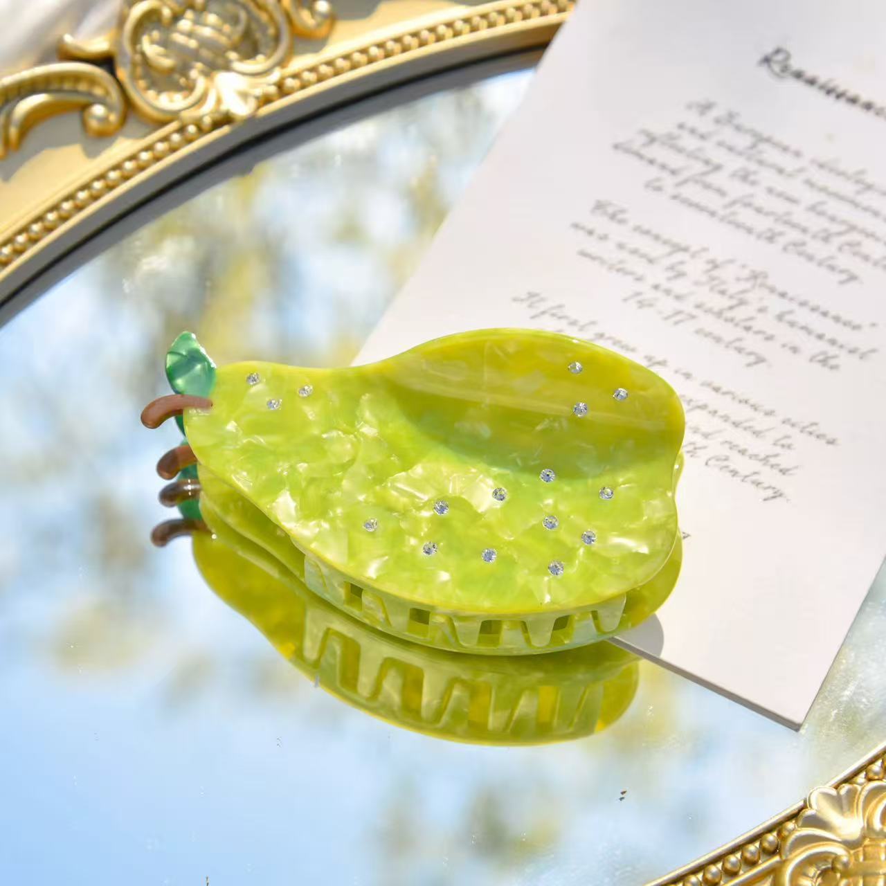 “Tropical Hair “ Hair Clip ”トロピカルヘアー”ヘアークリップ　R02133