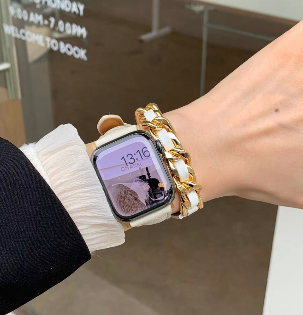 Long Chain White Leather Apple Watch Band ロングチェーンホワイトレザーApple Watchバンド　R01326