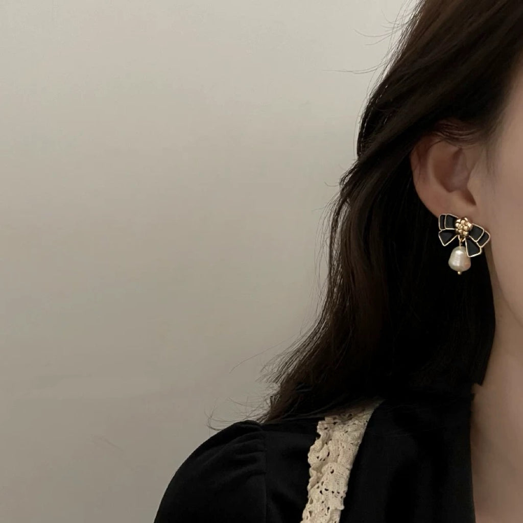 "Swan Lake" Earring ”スワンレイク”ピアス　R02086