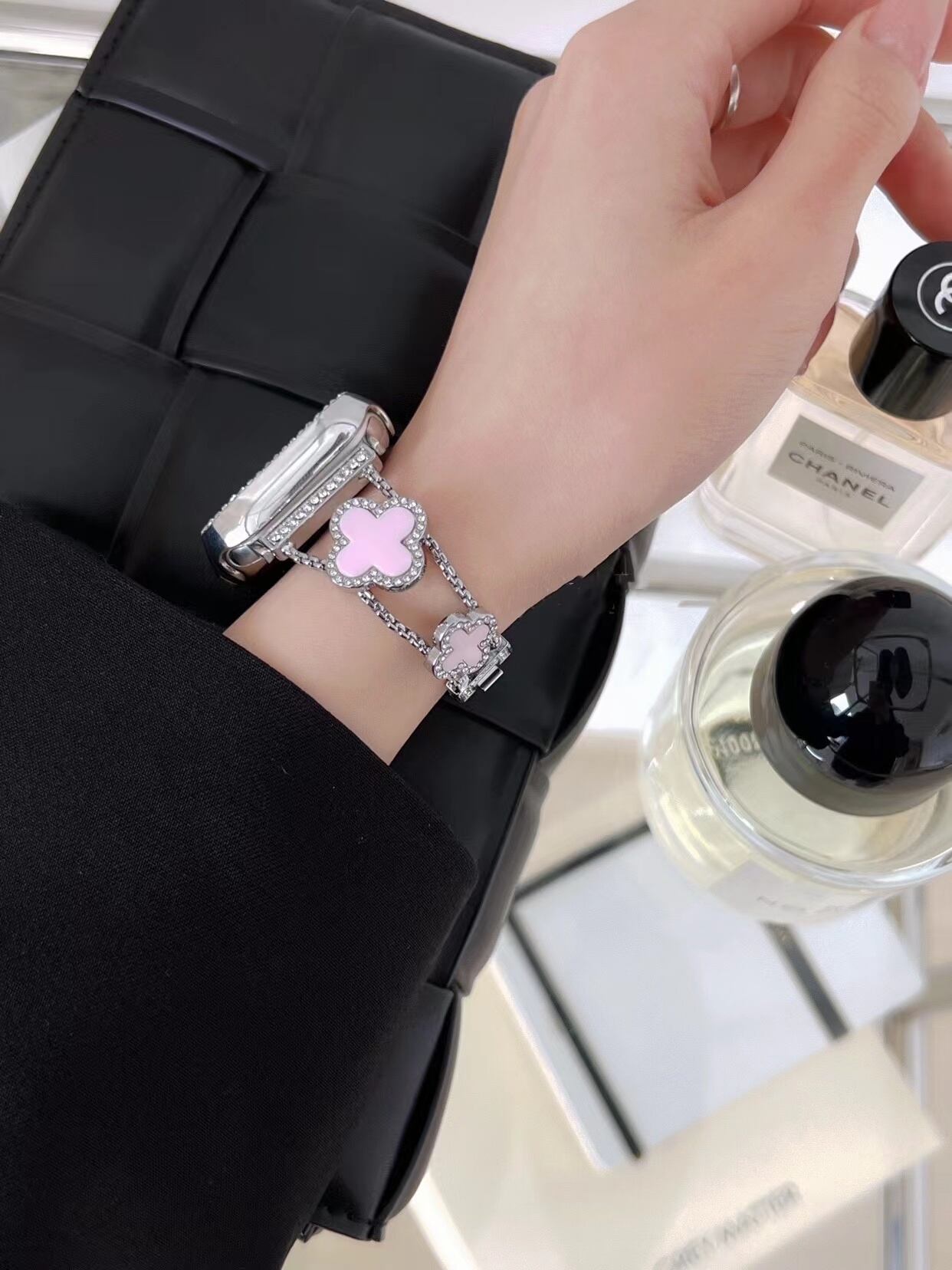 Silver×Pink Shining Clover Apple Watch Band キラキラクローバーApple Watchバンド　R01255