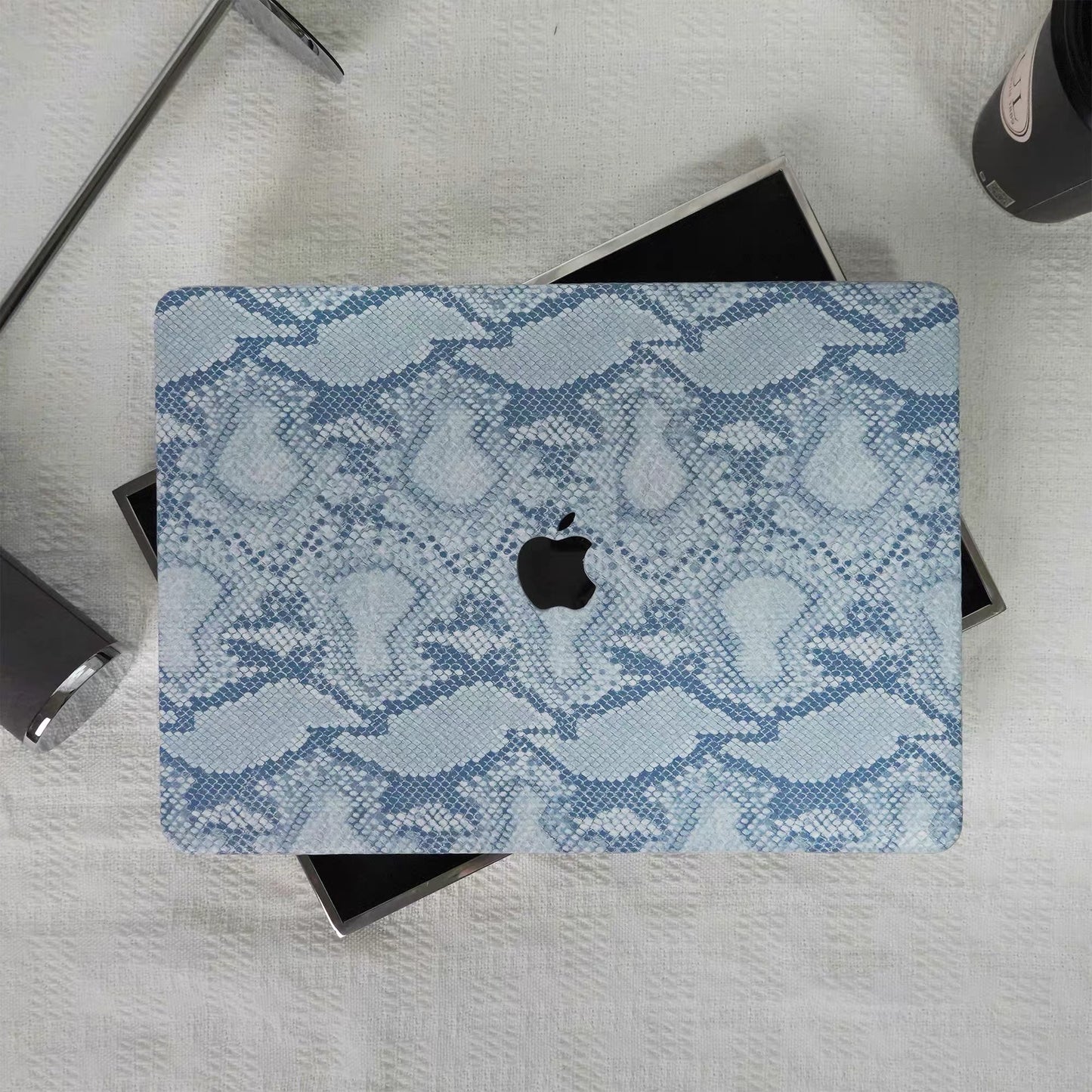 Blue Leather Style MacBook Cover　ブルーレザースタイルMacBookカバー　R02172