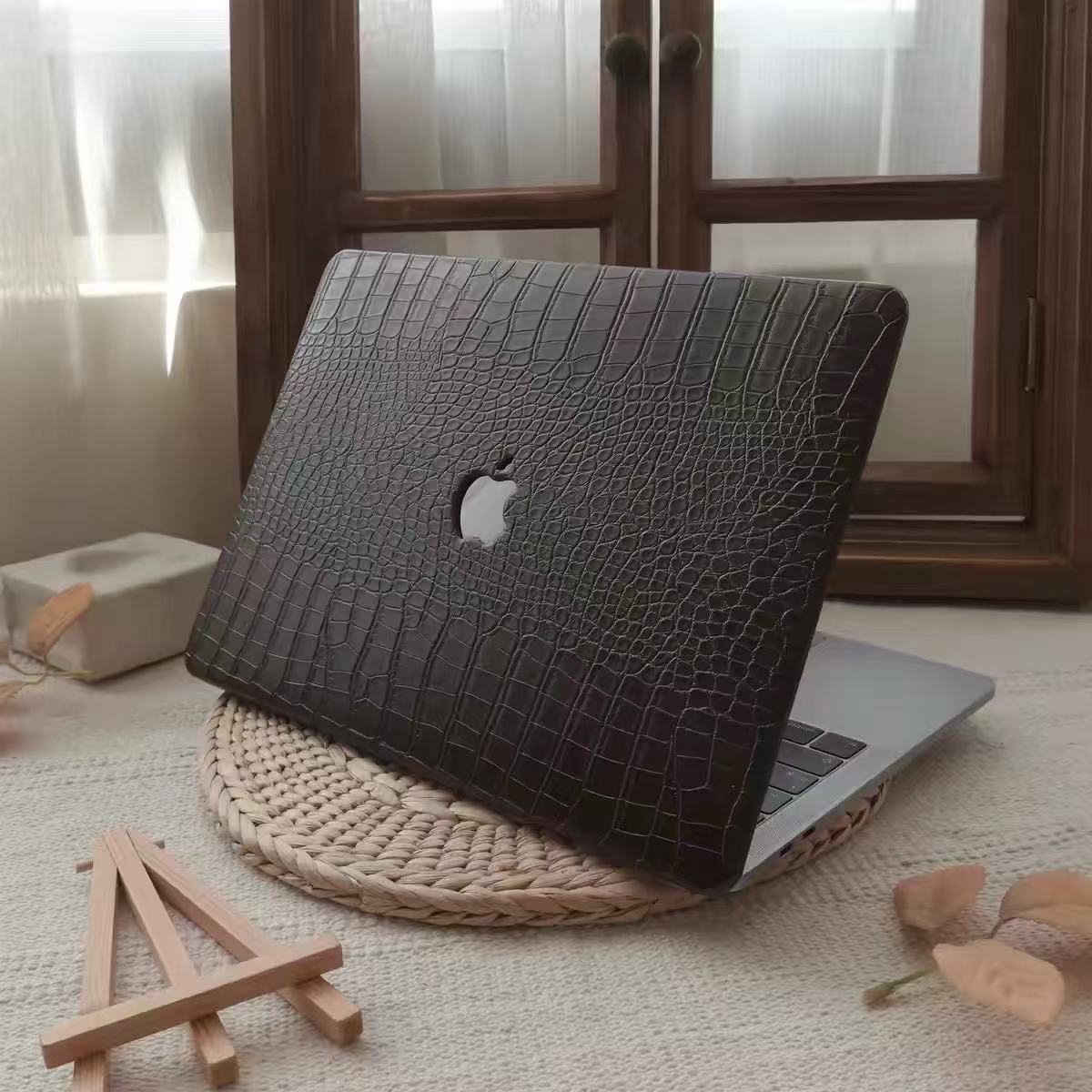 Brown Leather Style MacBook Cover　ブラウンレザースタイルMacBookカバー　R02174