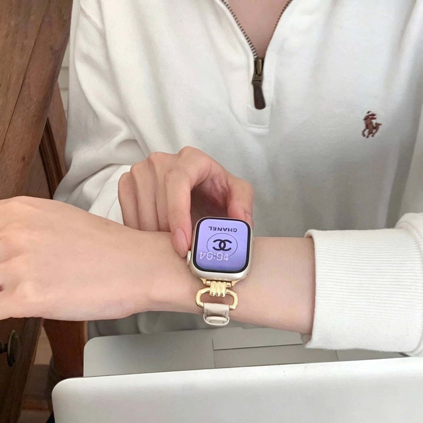 Elegant Leather Style Apple Watch Band　 エレガントレザースタイルAppleWatchバンド　R02153