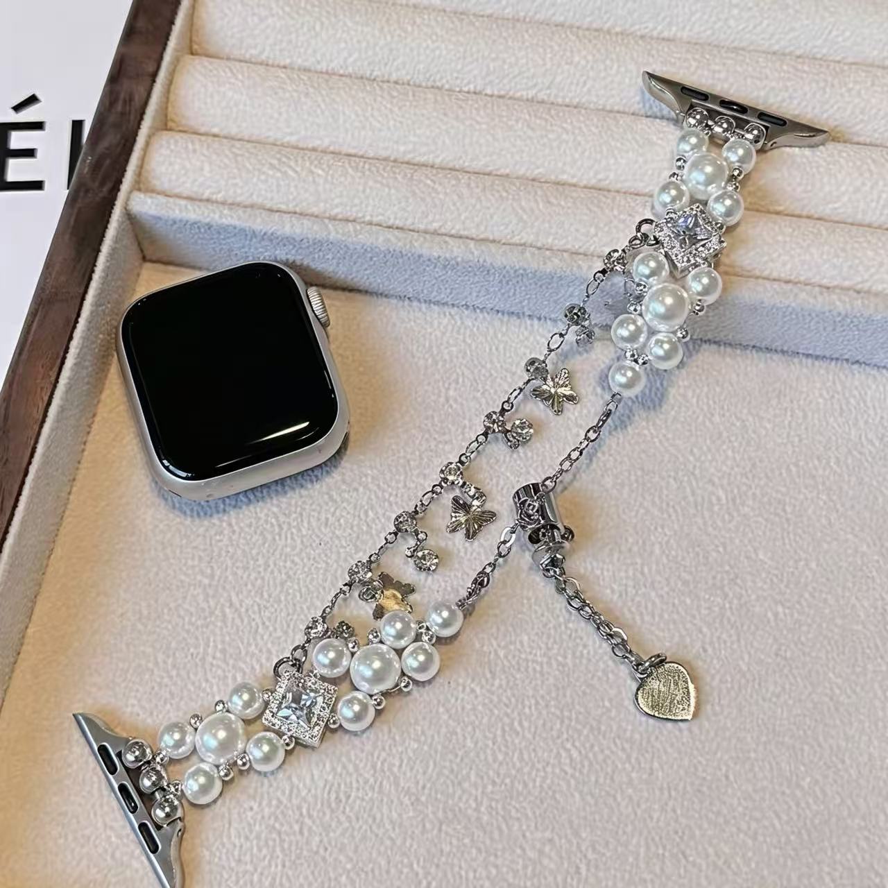 Pearl & Butterfly Bracelet Style Apple Watch Band　 パールとキラキラバタフライブレスレットスタイルAppleWatchバンド　R02158