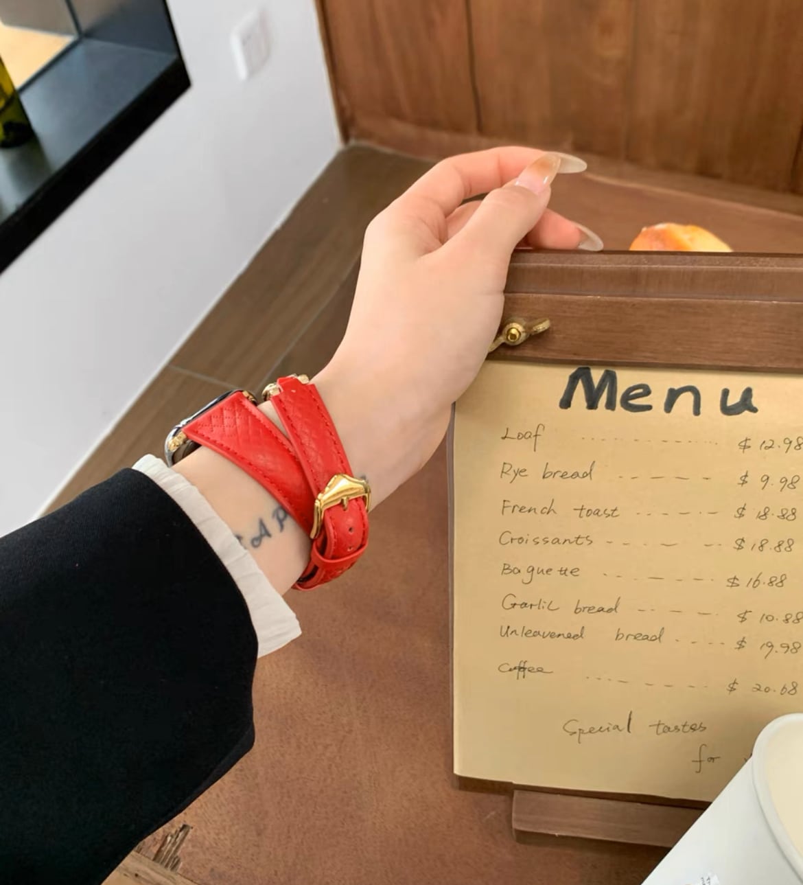 Long Chain Red Leather Apple Watch Band ロングチェーンレッドレザーApple Watchバンド　R01327