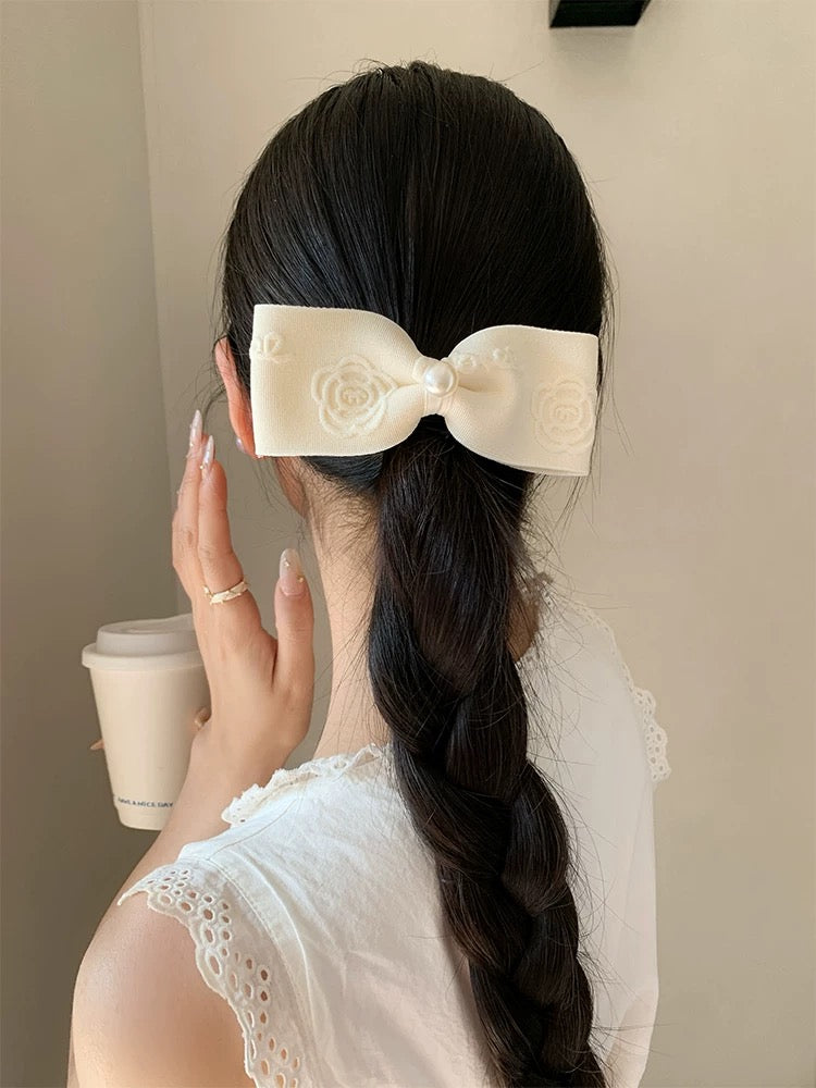 “White Classic Ribbon “ Hair Clip ”ホワイトクラシックリボン”ヘアークリップ　R02135