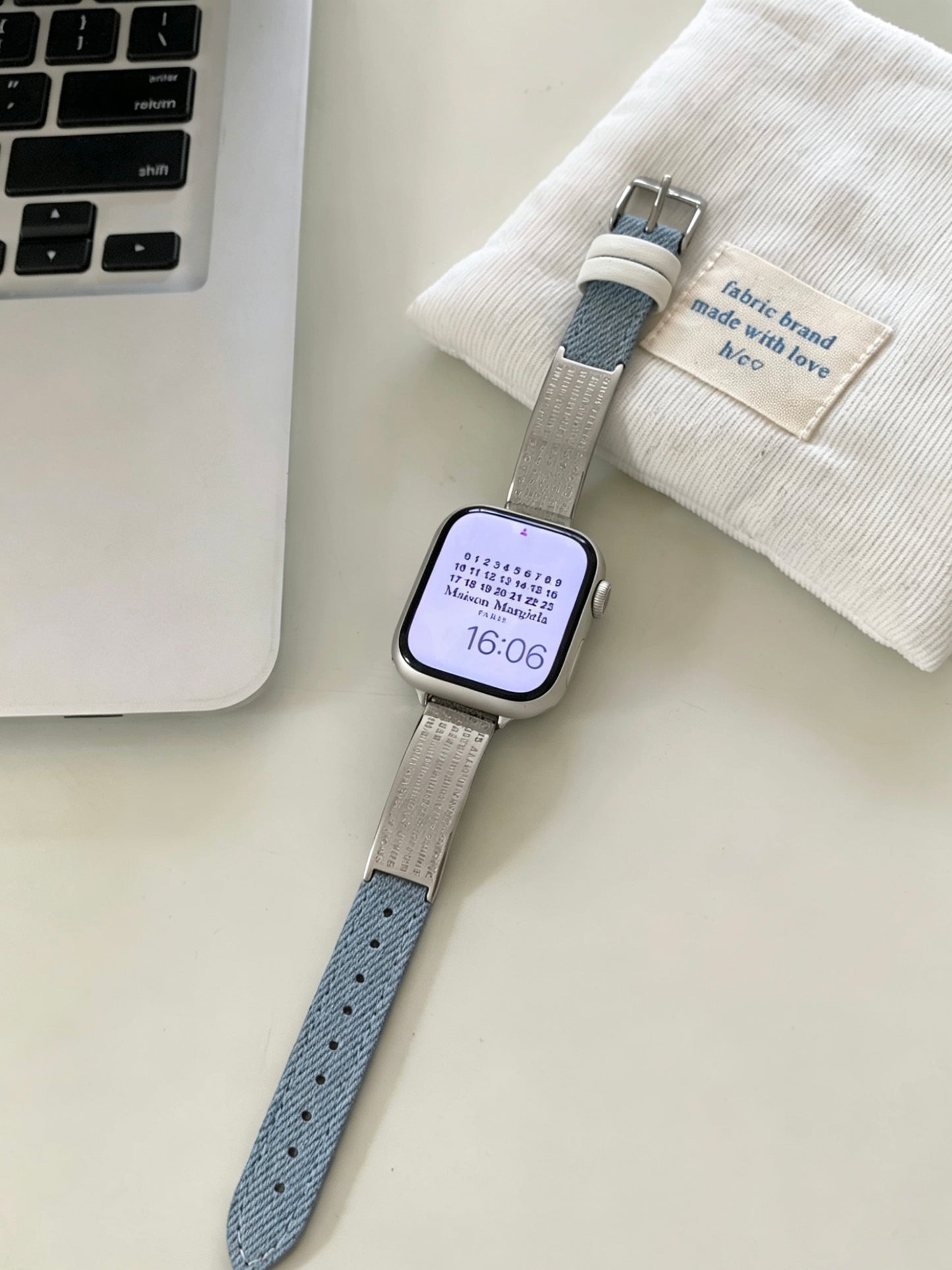 Metal & Leather Style Apple Watch Band　 メタル＆レザースタイルAppleWatchバンド　R02154