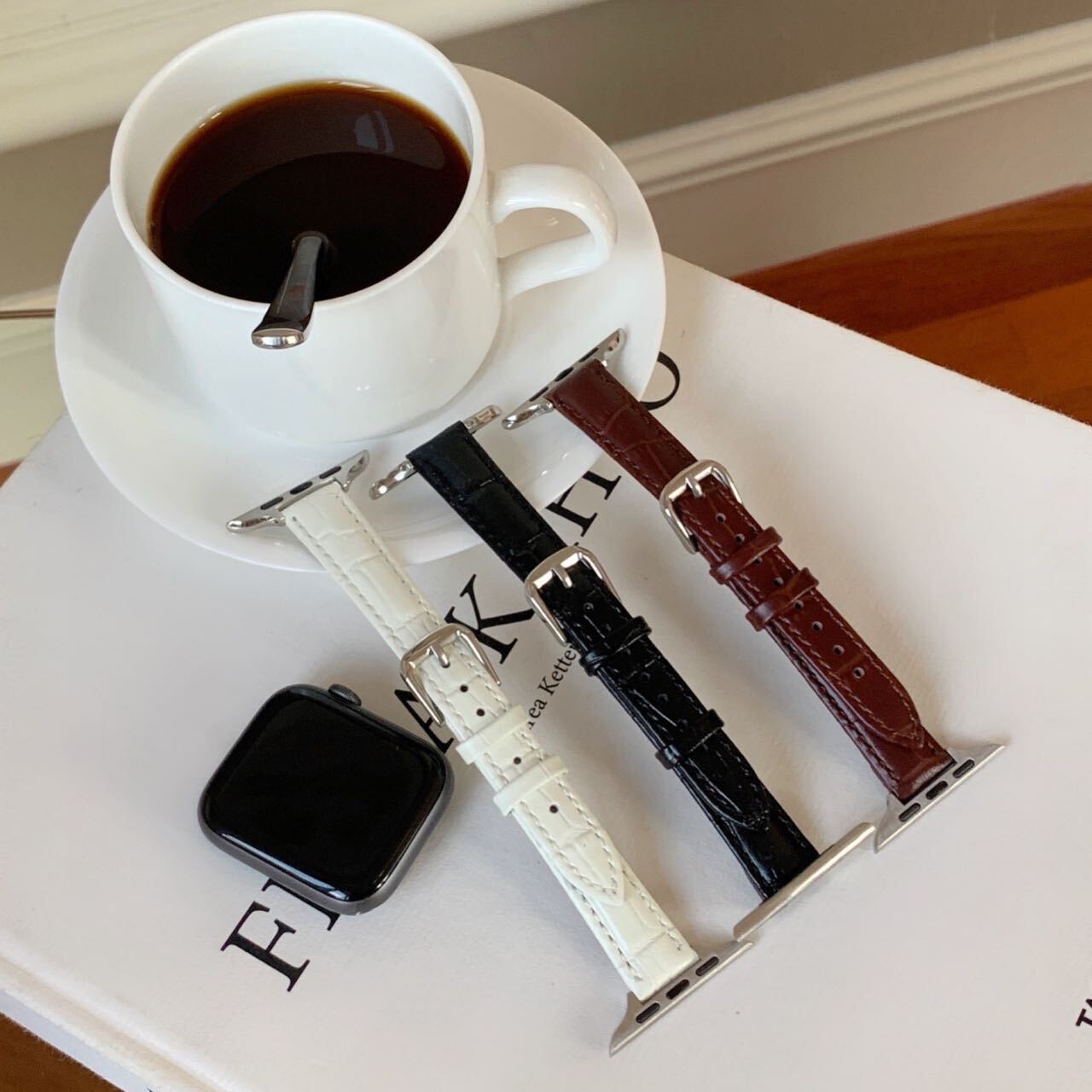 Skinny Leather Apple Watch Band スキニーレザーApple Watchバンド　R01261