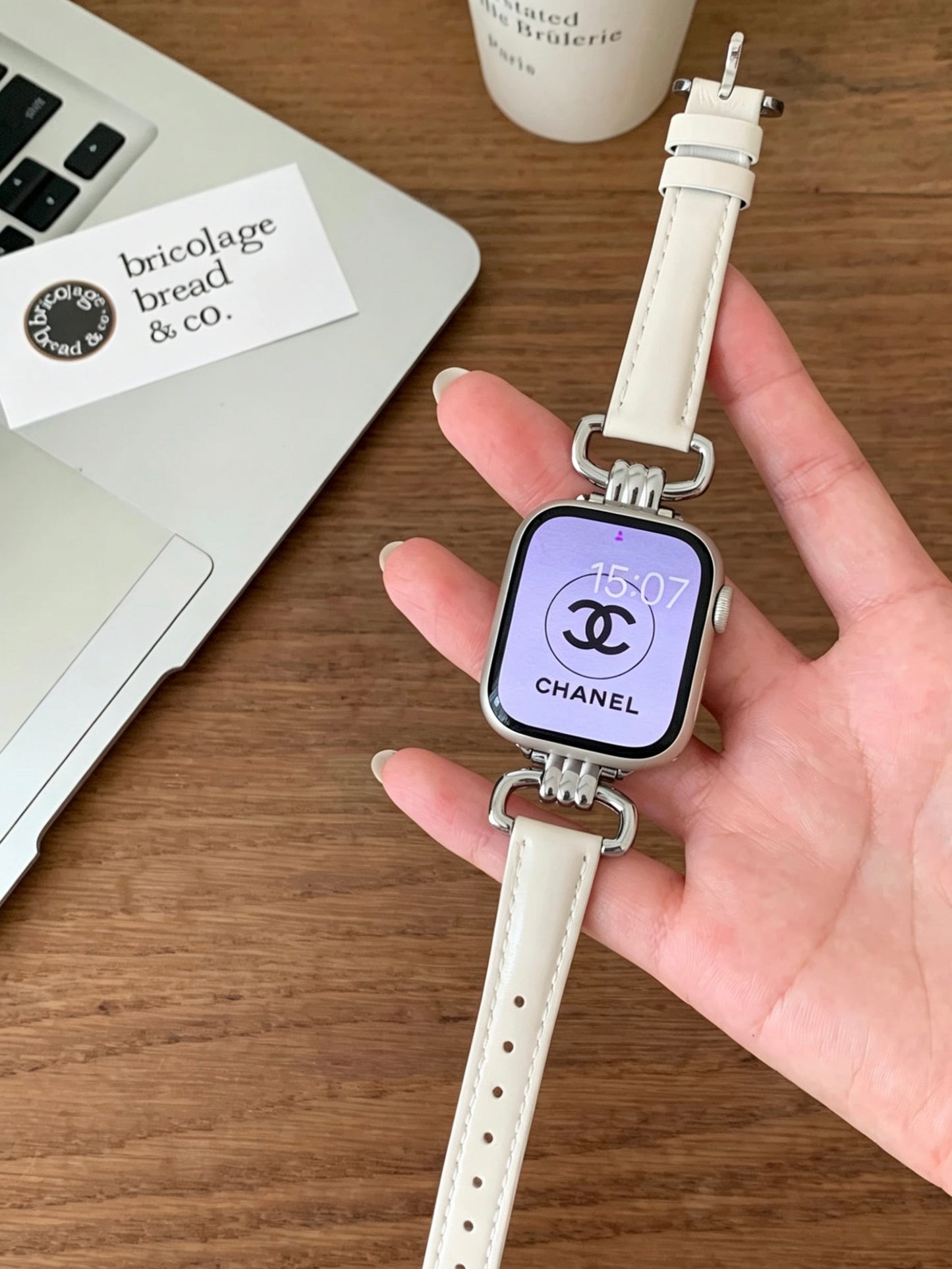Elegant Leather Style Apple Watch Band　 エレガントレザースタイルAppleWatchバンド　R02153